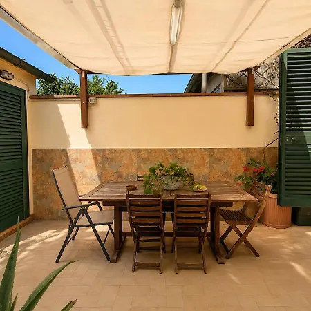 Gæstehus Casa Camelia Mare Viareggio